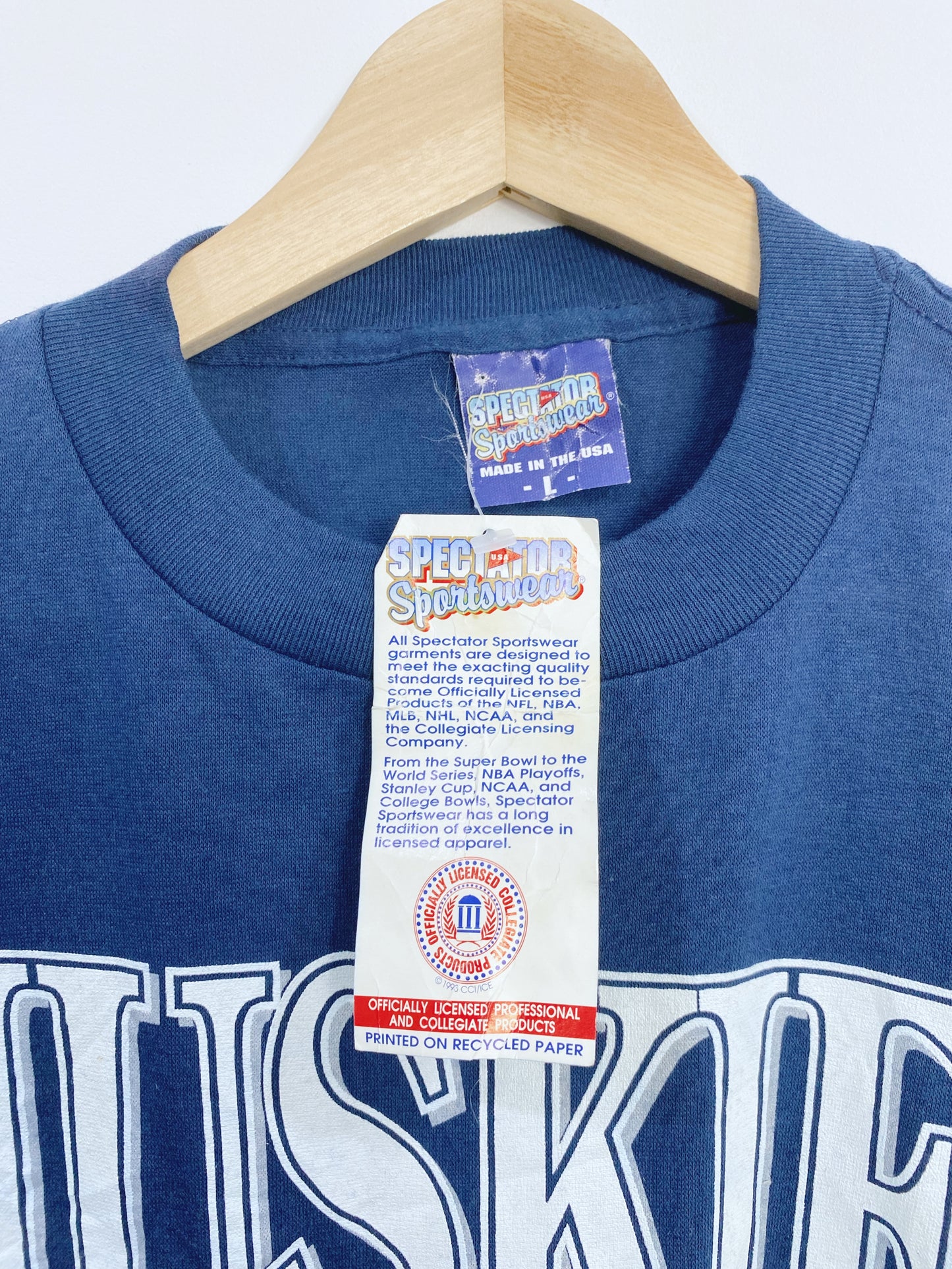 Vintage 1993 Connecticut Huskies T-shirt M