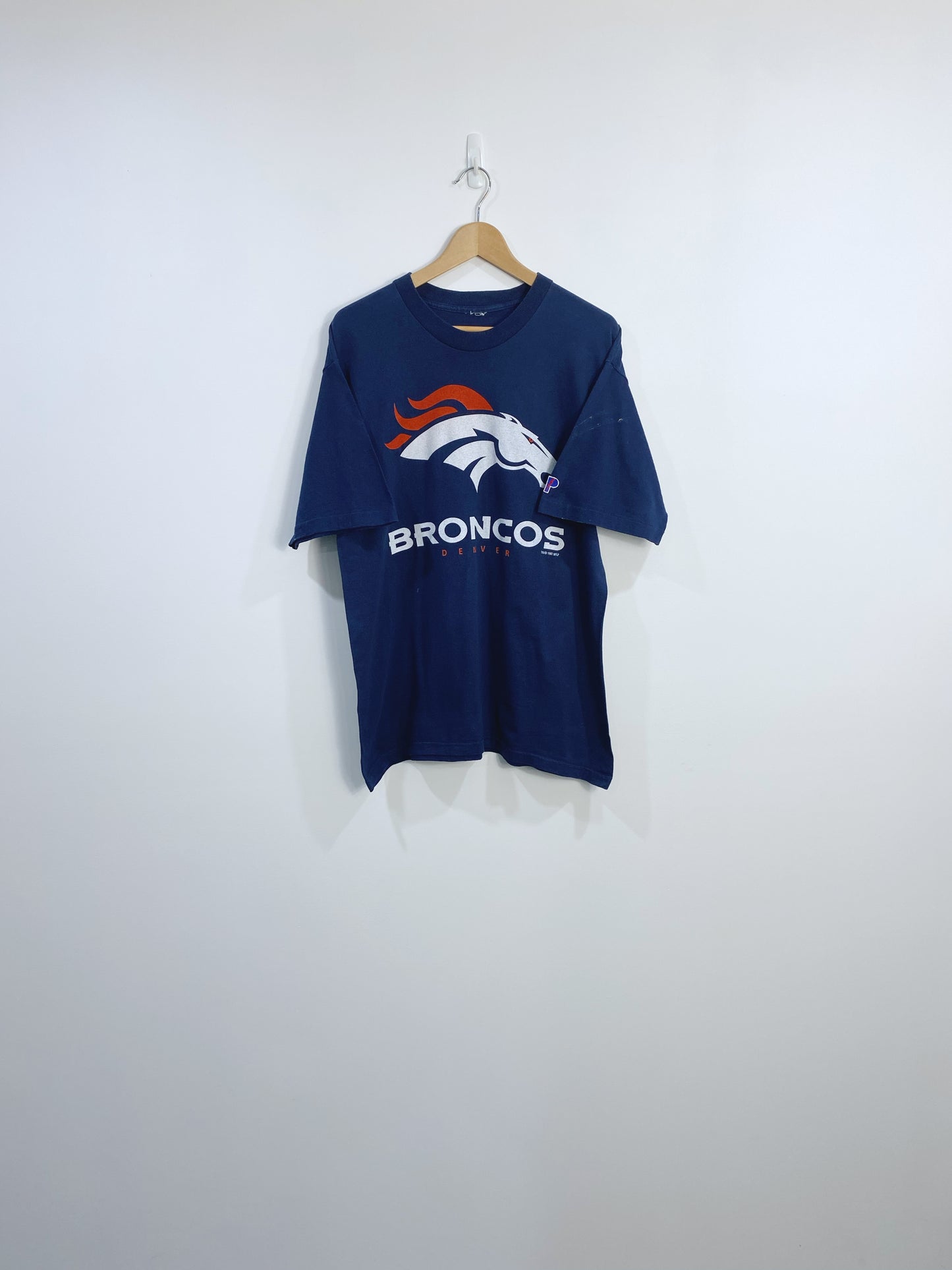 Vintage 1997 Denver Broncos T-shirt L