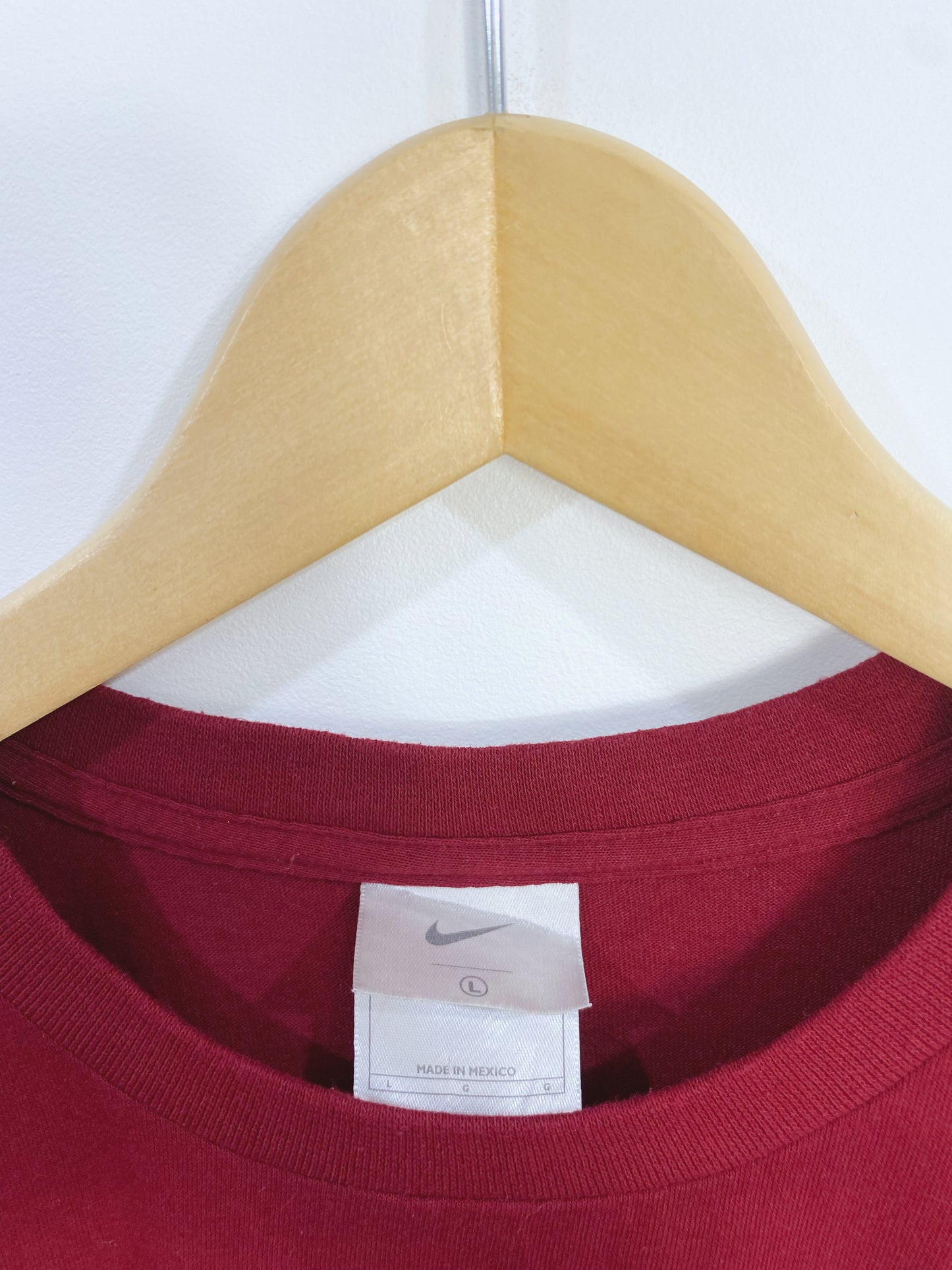 Vintage Nike Embroidered T-shirt L
