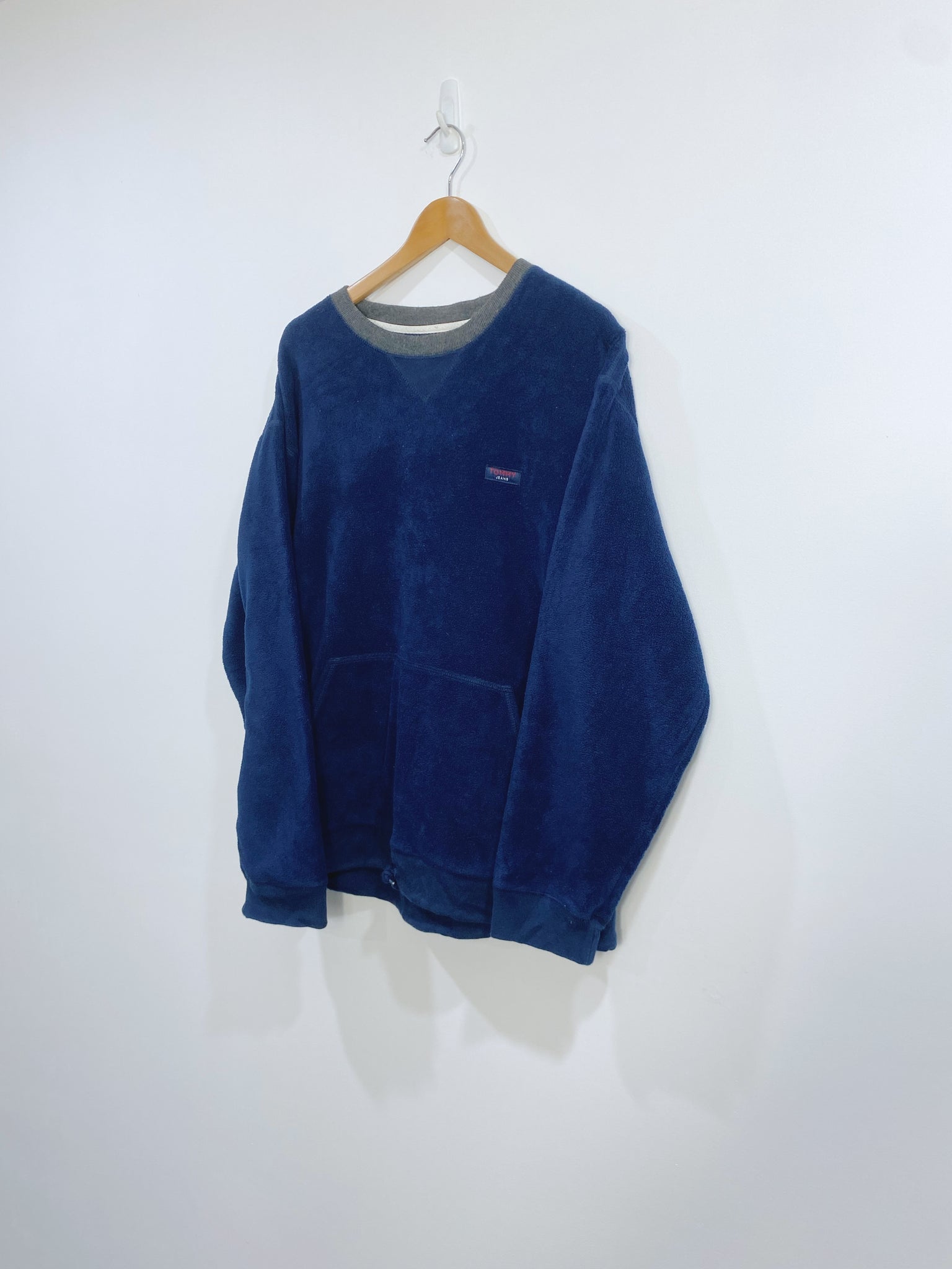 Vintage Tommy Hilfiger Embroidered Fleece Sweatshirt L