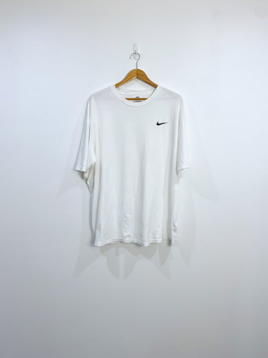 Vintage 90s Nike Embroidered T-shirt XL