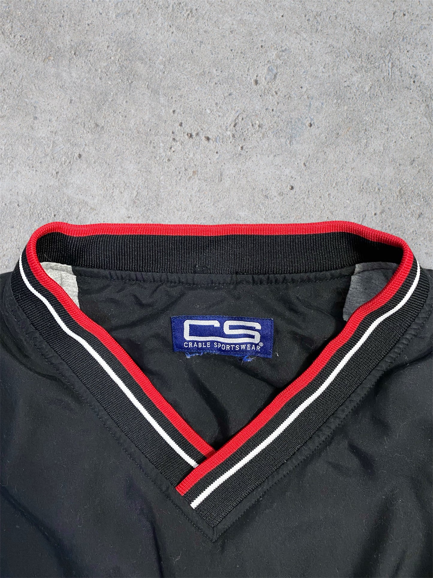 Vintage 90s Cincinnati Bearcats Embroidered Windbreaker Sweatshirt L