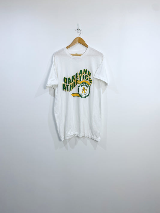 Vintage 80s Oakland Athletics T-shirt L