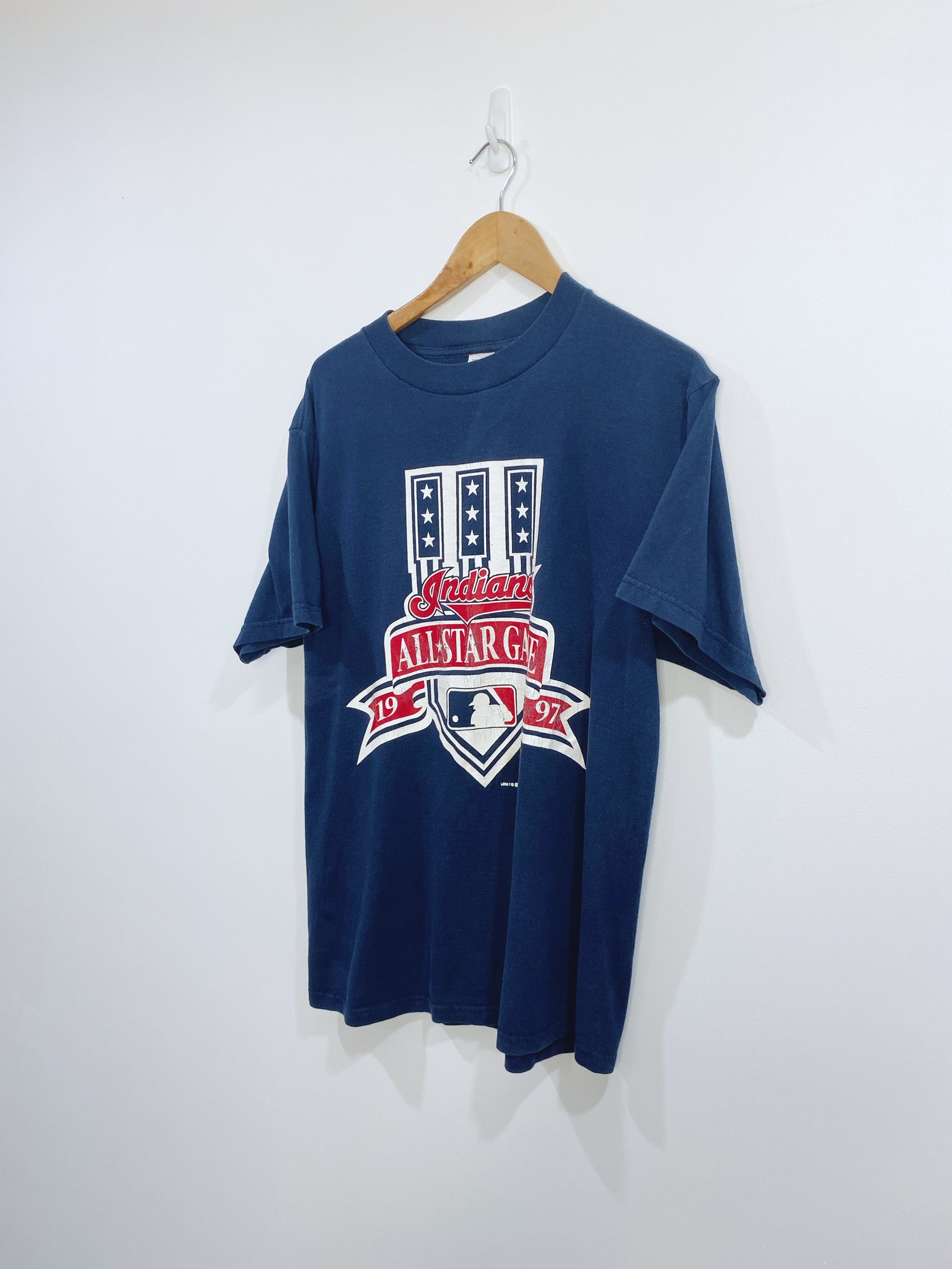 Vintage 1997 Cleveland Indians T-shirt L