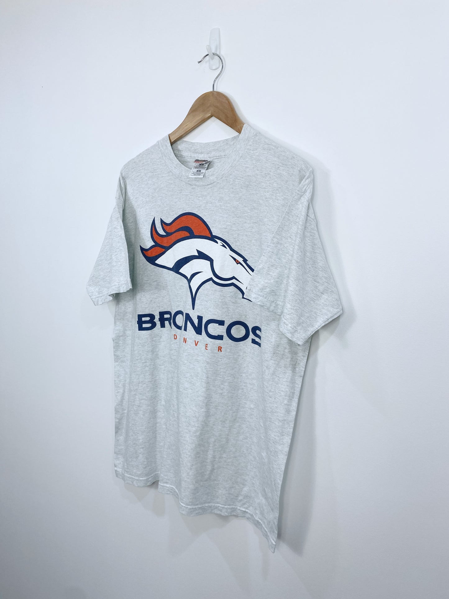 Vintage 90s Denver Broncos T-shirt L