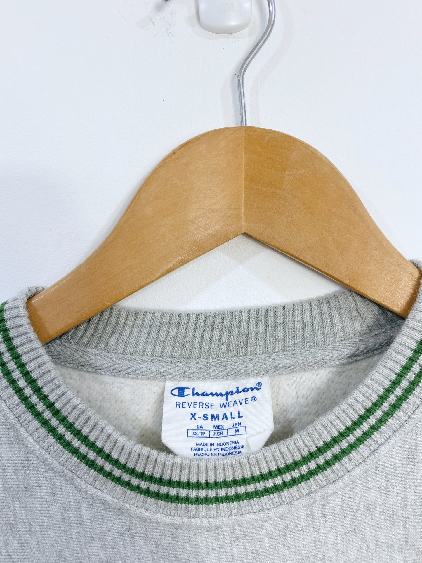 Vintage 90s Champion Embroidered Sweatshirt M